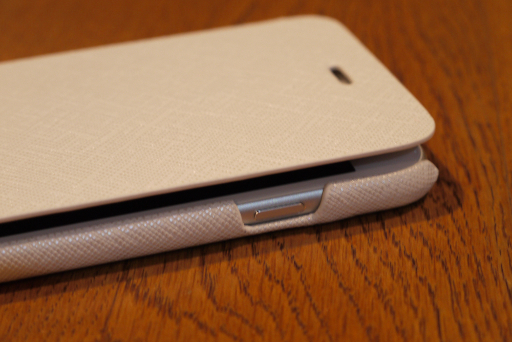 ZENUS「iPhone 6 Plus Minimal Diary」右から見たところ