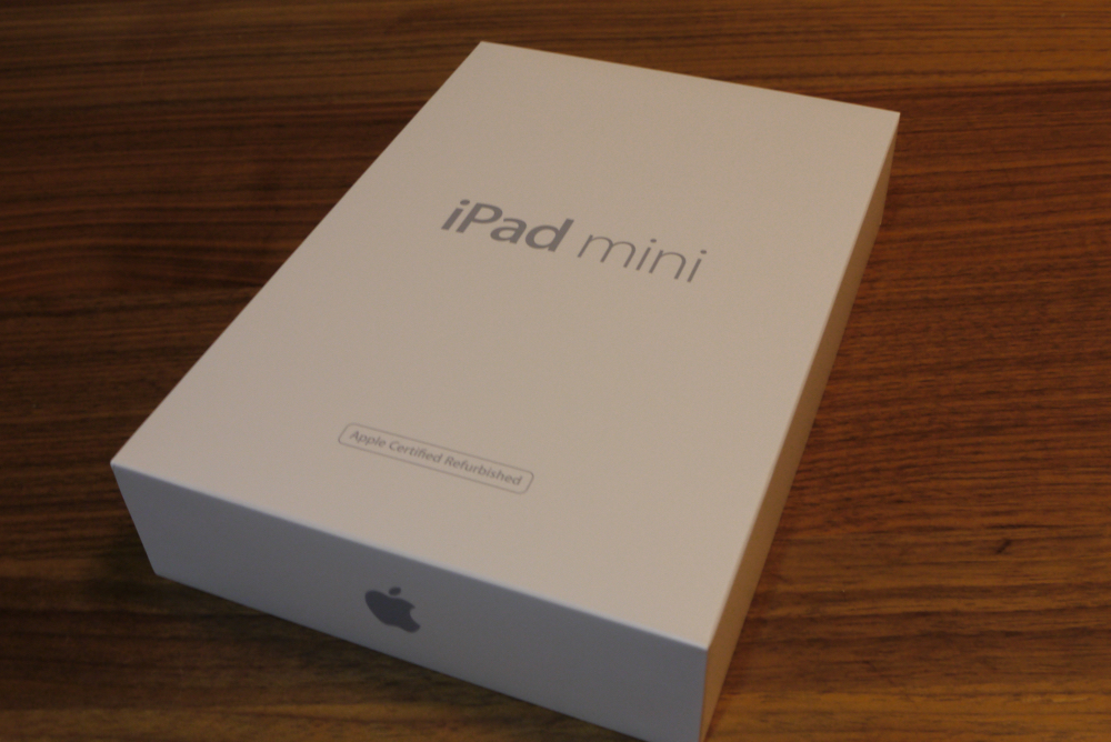 Apple「iPad mini2」の箱