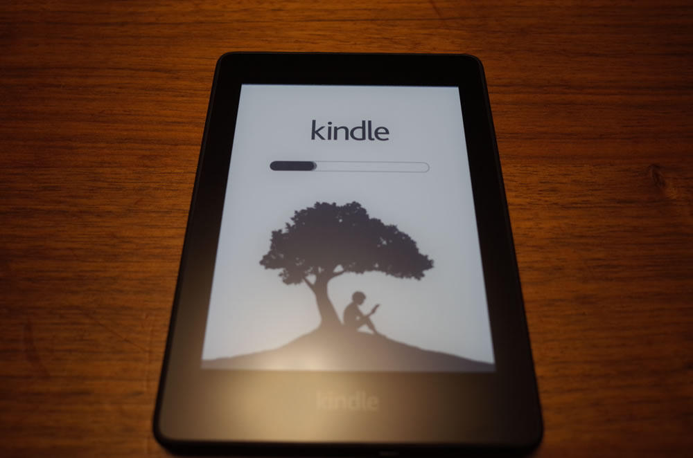 「Kindle Paperwhite」起動画面