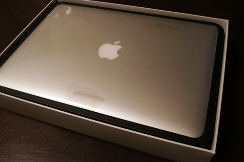Apple「MacBook Air」開封の儀