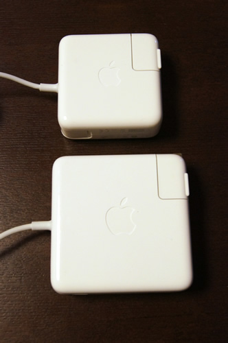 Apple「MacBook Air」のACアダプター