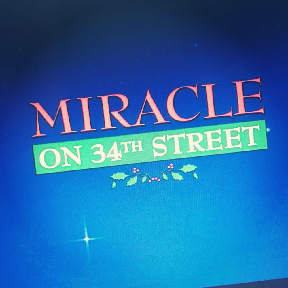 クリスマスなので 三十四丁目の奇蹟 と 34丁目の奇跡 を観た スパケンのなんでもレビュー 僕だけの感想ですので