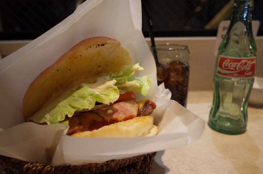 RICOH「GR」で撮ったハンバーガー